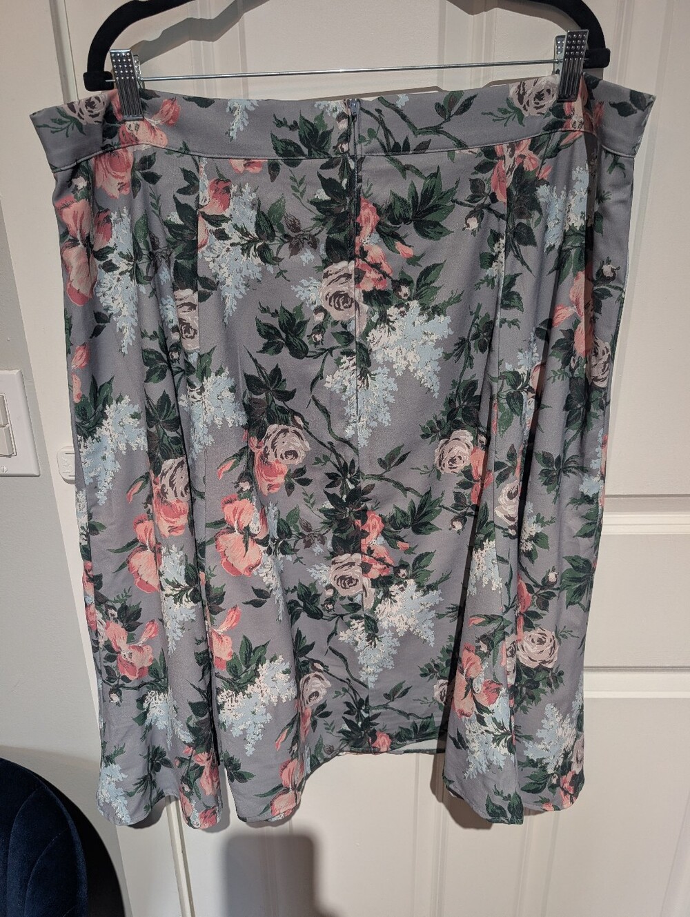 Laura Byrnes Pinup Girl Clothing Grey Floral Skirt 3x